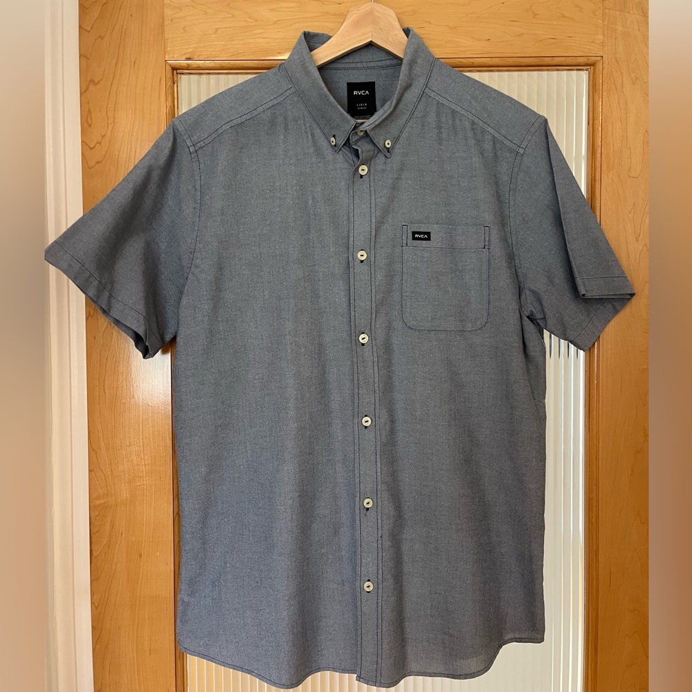 RVCA That’ll Do Slim Fit Short Sleeve Shirt - Men’s L (Blue)